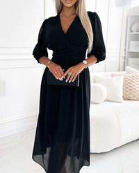 Robe à col en V de couleur unie à la taille