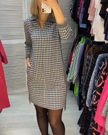 Robe à revers avec poche et carreaux