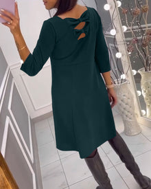 Robe unie avec nœud au dos