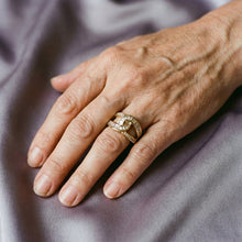 Bague élégante avec nœud