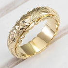 Bague en or avec fleur inspirée de l'antiquité
