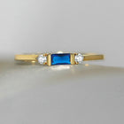 Oro Centre bleu éblouissant et anneau scintillant